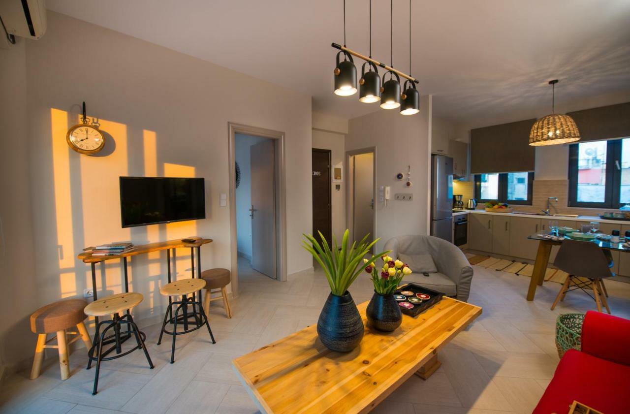 Marios Home, A Cozy And Spacious Apartment Near Downtown Preveza Eksteriør bilde