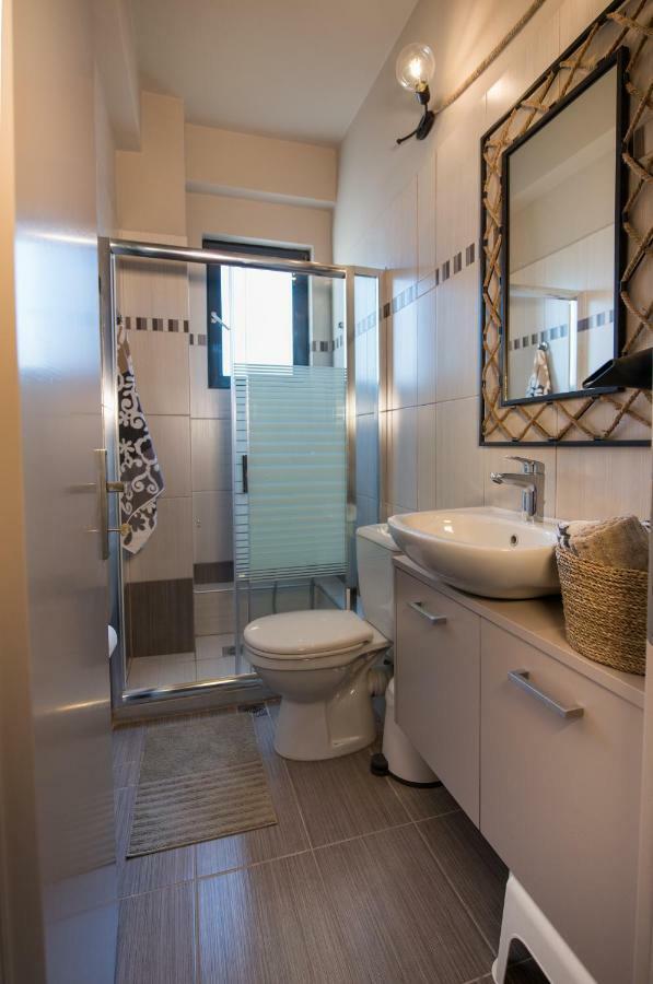 Marios Home, A Cozy And Spacious Apartment Near Downtown Preveza Eksteriør bilde
