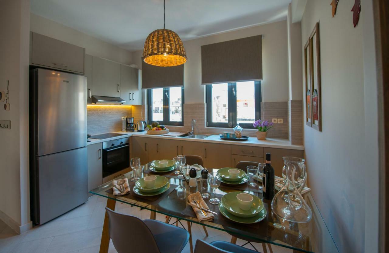 Marios Home, A Cozy And Spacious Apartment Near Downtown Preveza Eksteriør bilde